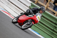Vintage-motorcycle-club;eventdigitalimages;mallory-park;mallory-park-trackday-photographs;no-limits-trackdays;peter-wileman-photography;trackday-digital-images;trackday-photos;vmcc-festival-1000-bikes-photographs